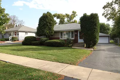 15 8th Street, Downers Grove, IL 60515 - Photo 1