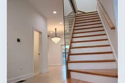 10835 S Parnell Avenue, Chicago, IL 60628 - Photo 9