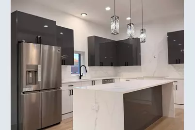 10835 S Parnell Avenue, Chicago, IL 60628 - Photo 5