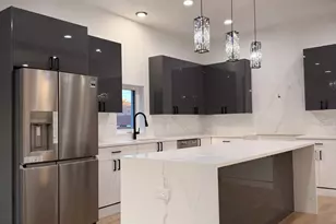 10835 S Parnell Ave, Chicago, IL 60628 - Photo 5