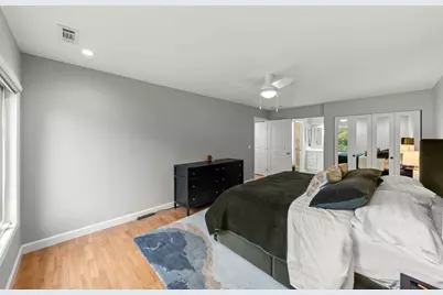 201 Lake Hinsdale Drive #111, Willowbrook, IL 60527 - Photo 17