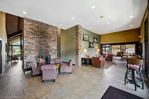 201 Lake Hinsdale Dr, Willowbrook, IL 60527 - Photo 37