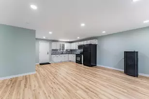 210 Mantua St, Park Forest, IL 60466 - Photo 3