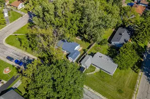 210 Mantua St, Park Forest, IL 60466 - Photo 19