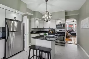 2202 N Clybourn Ave, Chicago, IL 60614 - Photo 9