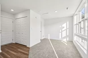 378 Summit Cir, Lombard, IL 60148 - Photo 3