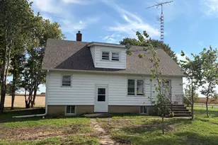 1170 W Goodfarm Rd, Dwight, IL 60420 - Photo 1