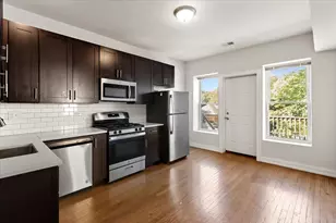 7134 S Yates Blvd, Chicago, IL 60649 - Photo 3