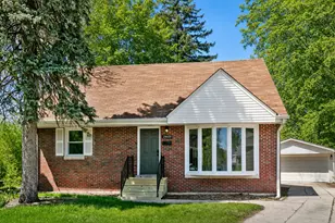 18600 Golfview Ave, Homewood, IL 60430 - Photo 1