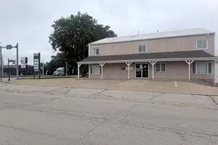 10 N Locust St, Manteno, IL 60950 - Photo 1