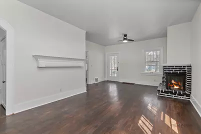 403 E Park Street, Mundelein, IL 60060 - Photo 5