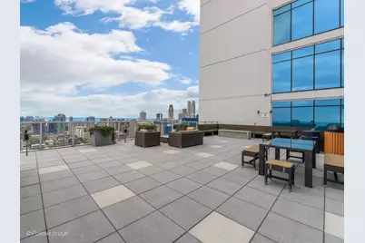 303 W Ohio Street #2004, Chicago, IL 60654 - Photo 3