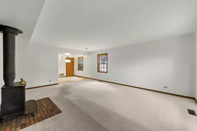 611 N Center Street, Naperville, IL 60563 - Photo 7