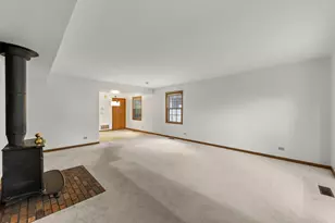 611 N Center St, Naperville, IL 60563 - Photo 7