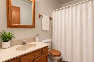 732 Robertson Rd, South Elgin, IL 60177 - Photo 25