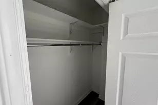 6930 N Greenview Ave, Chicago, IL 60626 - Photo 3