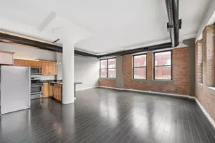 812 W Van Buren St, Chicago, IL 60607 - Photo 3