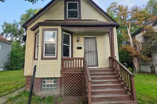 11936 S Prairie Ave, Chicago, IL 60628 - Photo 1
