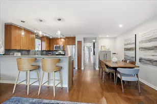 918 W Fletcher St, Chicago, IL 60657 - Photo 9