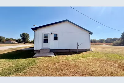 1833 Mercer Lane, Centralia, IL 62801 - Photo 5