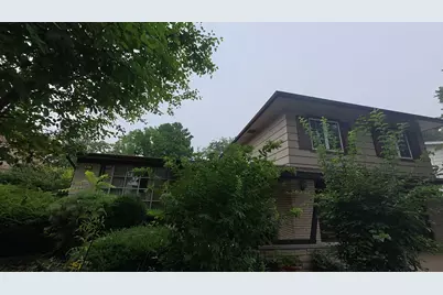 411 N Illinois Avenue, Glenwood, IL 60425 - Photo 3
