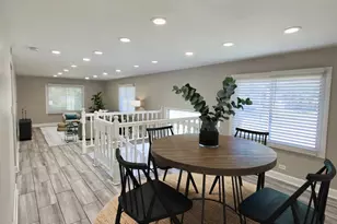 10301 Minnick Ave, Oak Lawn, IL 60453 - Photo 9