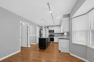 2600 Midland Dr, Naperville, IL 60564 - Photo 7