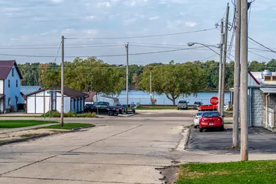 801 N 3rd Street, Savanna, IL 61074 - Photo 25