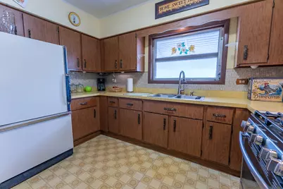 4210 N Overhill Avenue, Norridge, IL 60706 - Photo 9