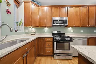 2710 W Thomas St, Chicago, IL 60622 - Photo 11