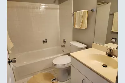 184 White Branch Court #184, Buffalo Grove, IL 60089 - Photo 17