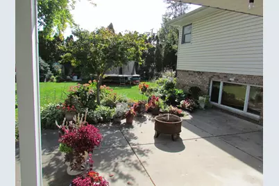 1419 E Lincoln Avenue, Des Plaines, IL 60018 - Photo 31
