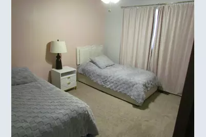 1419 E Lincoln Avenue, Des Plaines, IL 60018 - Photo 15