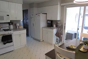 1419 E Lincoln Ave, Des Plaines, IL 60018 - Photo 7