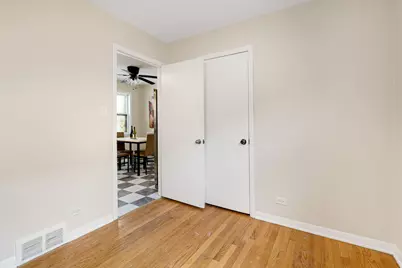 7935 S East End Avenue, Chicago, IL 60617 - Photo 5