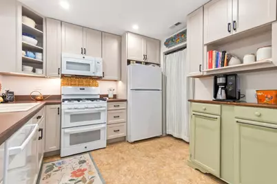 11231 Cottonwood Drive #B, Palos Hills, IL 60465 - Photo 5