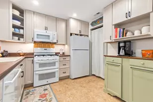 11231 Cottonwood Dr, Palos Hills, IL 60465 - Photo 5