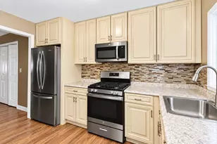 1125 Wadsworth Ave, North Chicago, IL 60064 - Photo 13