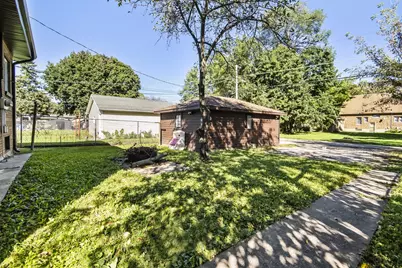 1125 Wadsworth Avenue, North Chicago, IL 60064 - Photo 37