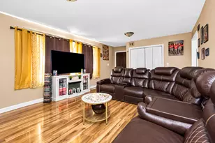 1125 Wadsworth Ave, North Chicago, IL 60064 - Photo 9