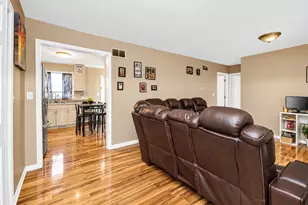 1125 Wadsworth Ave, North Chicago, IL 60064 - Photo 11