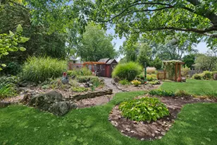 808 Lyndhurst Ct, Naperville, IL 60563 - Photo 35