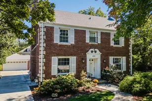 635 S Brainard Ave, La Grange, IL 60525 - Photo 1