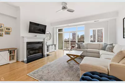 508 W Melrose Street #6C, Chicago, IL 60657 - Photo 3