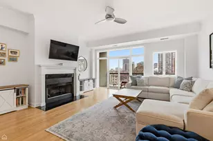 508 W Melrose St, Chicago, IL 60657 - Photo 3
