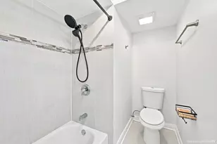 400 E Kensington Rd, Mount Prospect, IL 60056 - Photo 11