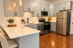 3206 N Sacramento Ave, Chicago, IL 60618 - Photo 3