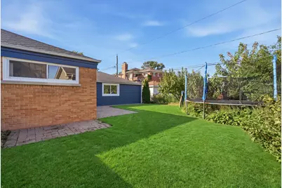 7032 Emerson Street, Morton Grove, IL 60053 - Photo 23