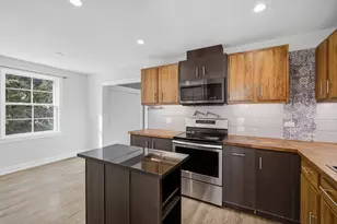 7032 Emerson St, Morton Grove, IL 60053 - Photo 9