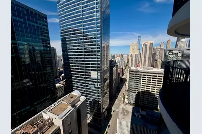 300 N State Street #3903, Chicago, IL 60654 - Photo 5